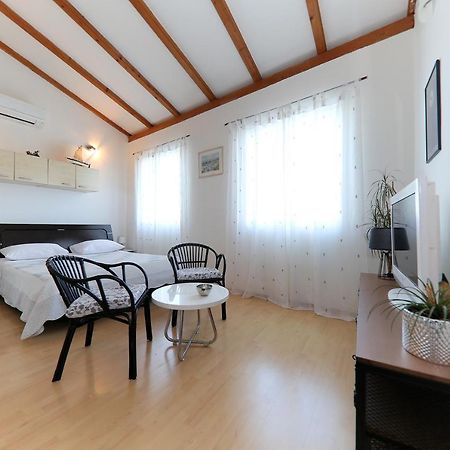 Puntamika Studio Zadar Extérieur photo