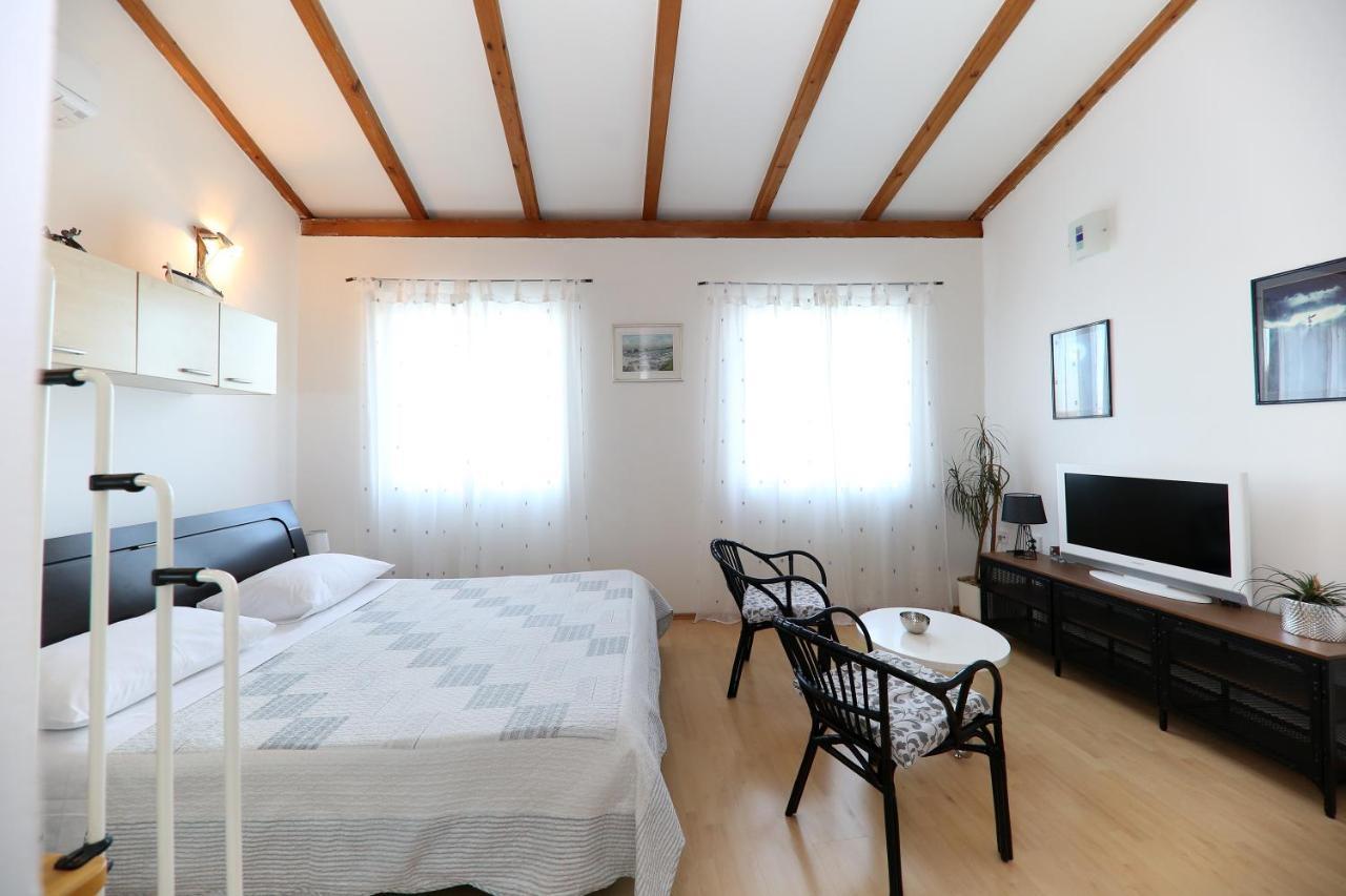 Puntamika Studio Zadar Extérieur photo