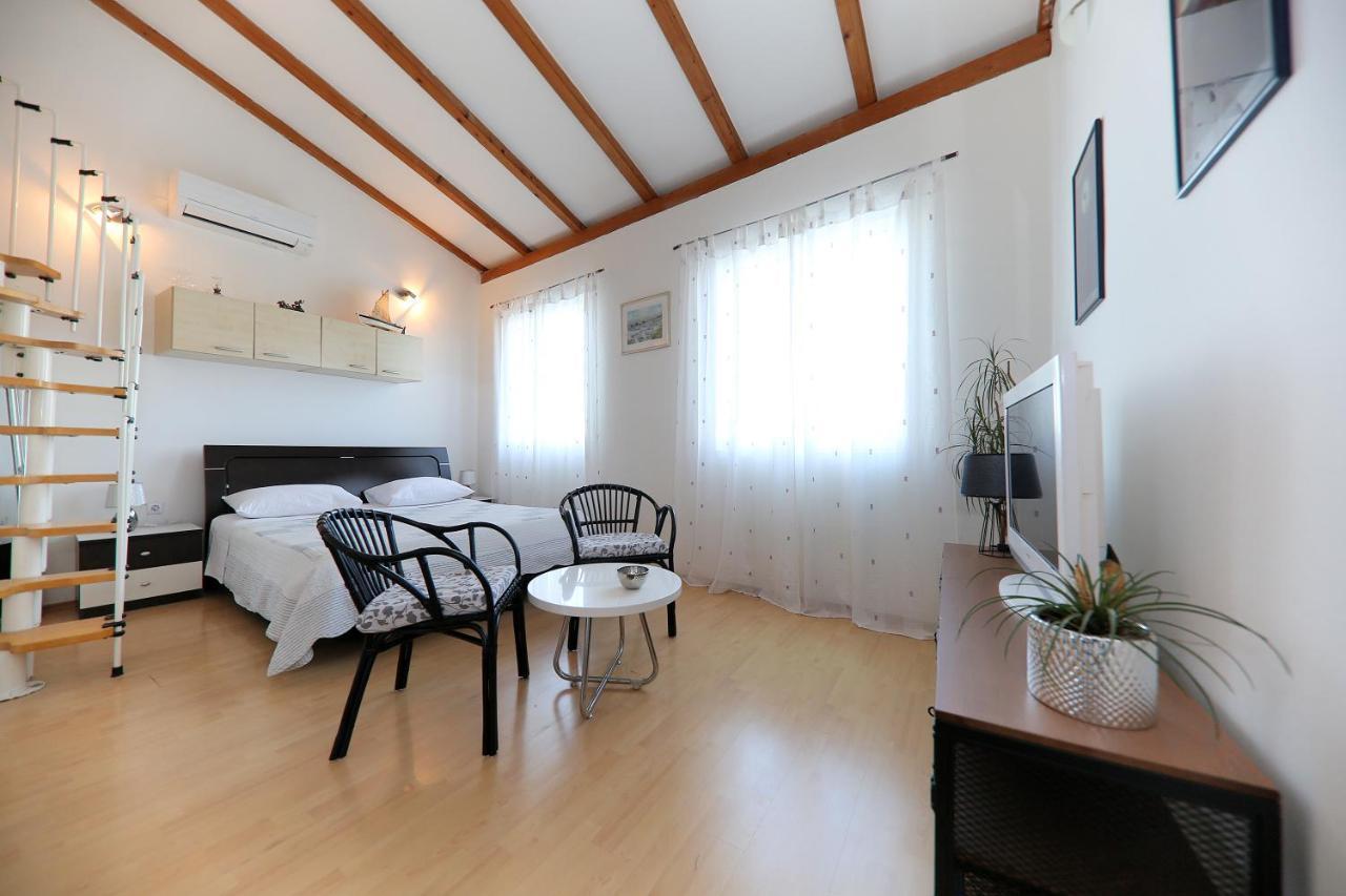 Puntamika Studio Zadar Extérieur photo